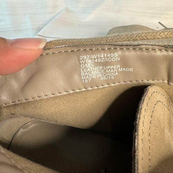 White Mountain Icon Gray Suede Ankle Bootie Size 9M - Picture 6 of 8